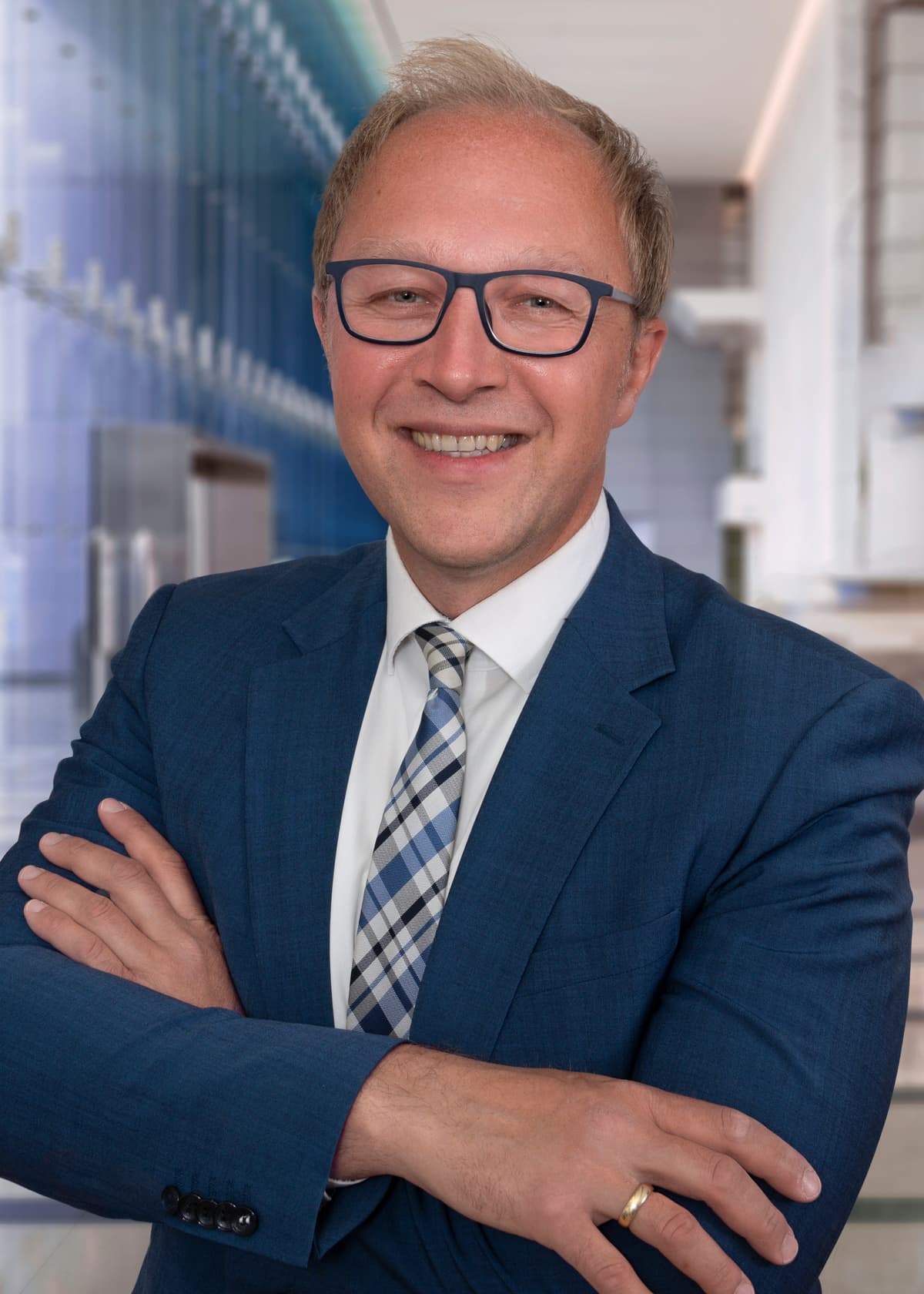 Dr. David Szczesny – Executive portrait